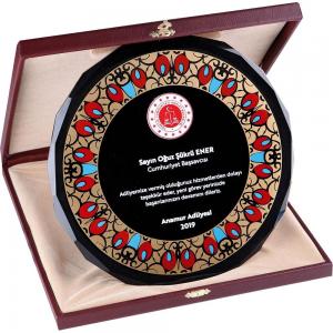 Kutulu Kristal Plaket ( 25 x 25 cm )