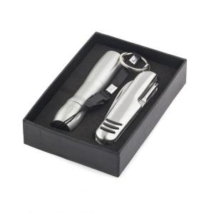 Çakı ve El Feneri Seti